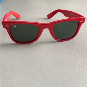 Ray Ban wayfarer in red metallic swirl